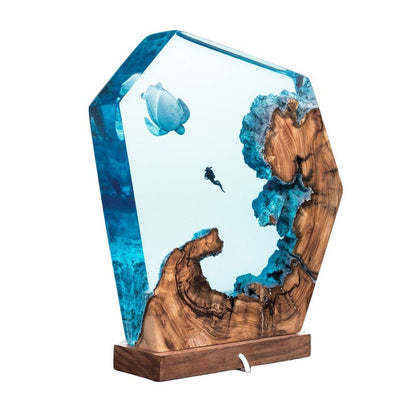 Sea Turtle & Diver - High Quality Epoxy Resin Lamp