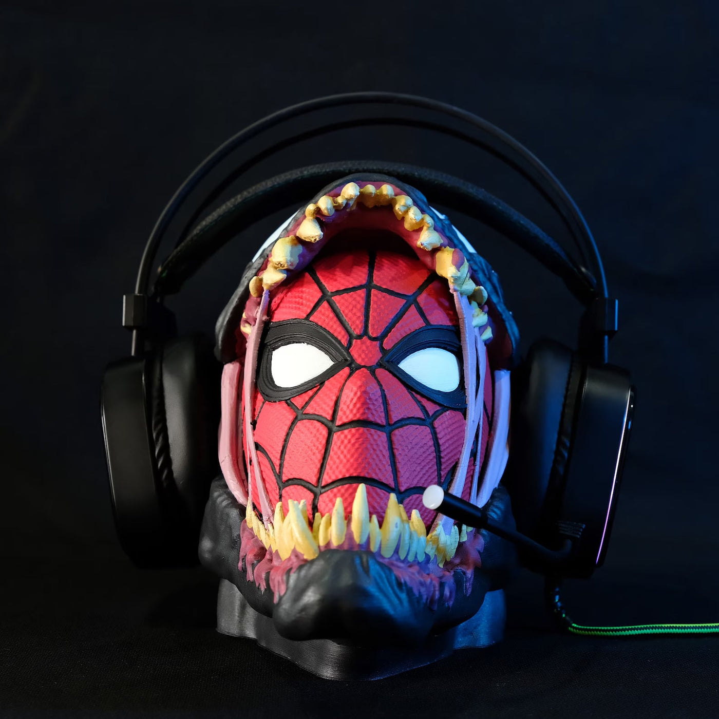 Venom-Spiderman Headphone Stand Statue Figures