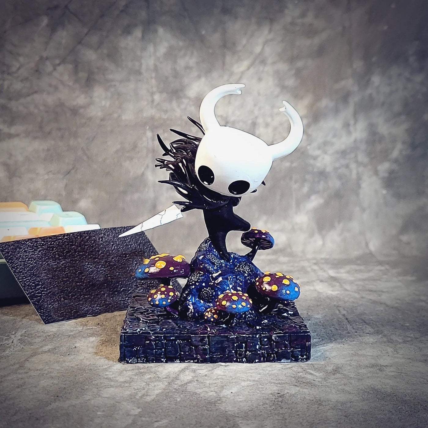 Hollow Knight Diorama Epoxy Resin Lamp, Night Light, Wireless Lights