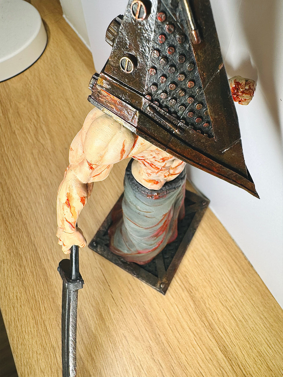 Silent Hill - Pyramid Head Statue Figures