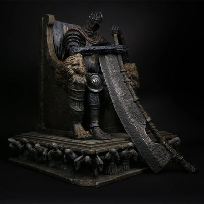 Dark Souls - Yhorm The Giant On Throne Statue Figures