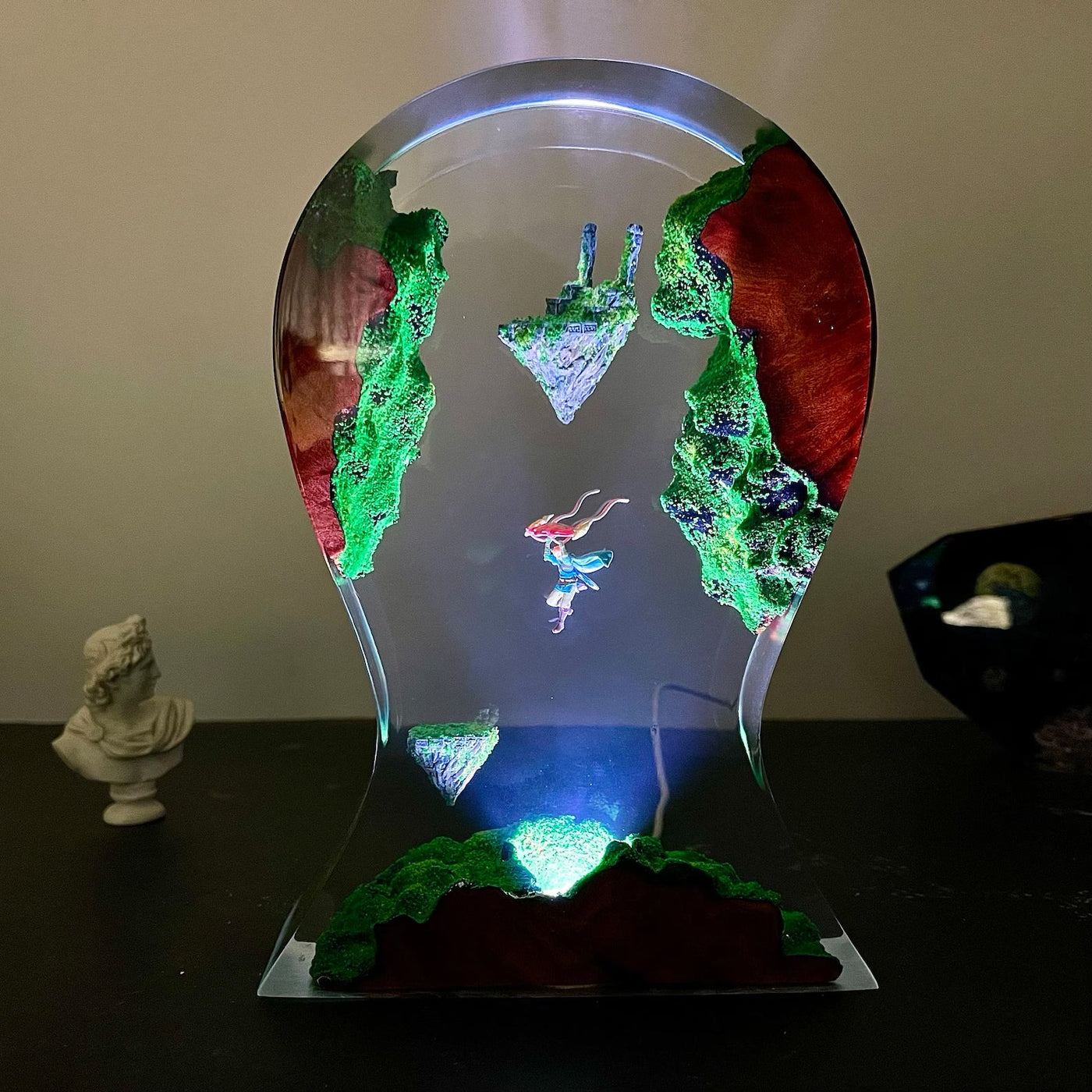 TLOZ TOTKD Zelda Link and Sky Islands Headphone Stand Epoxy Resin Lamp, Night Light