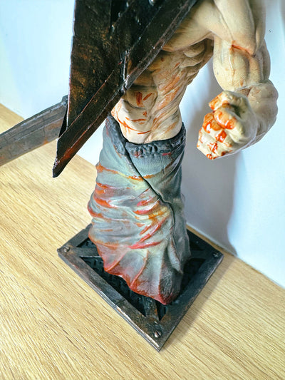 Silent Hill - Pyramid Head Statue Figures