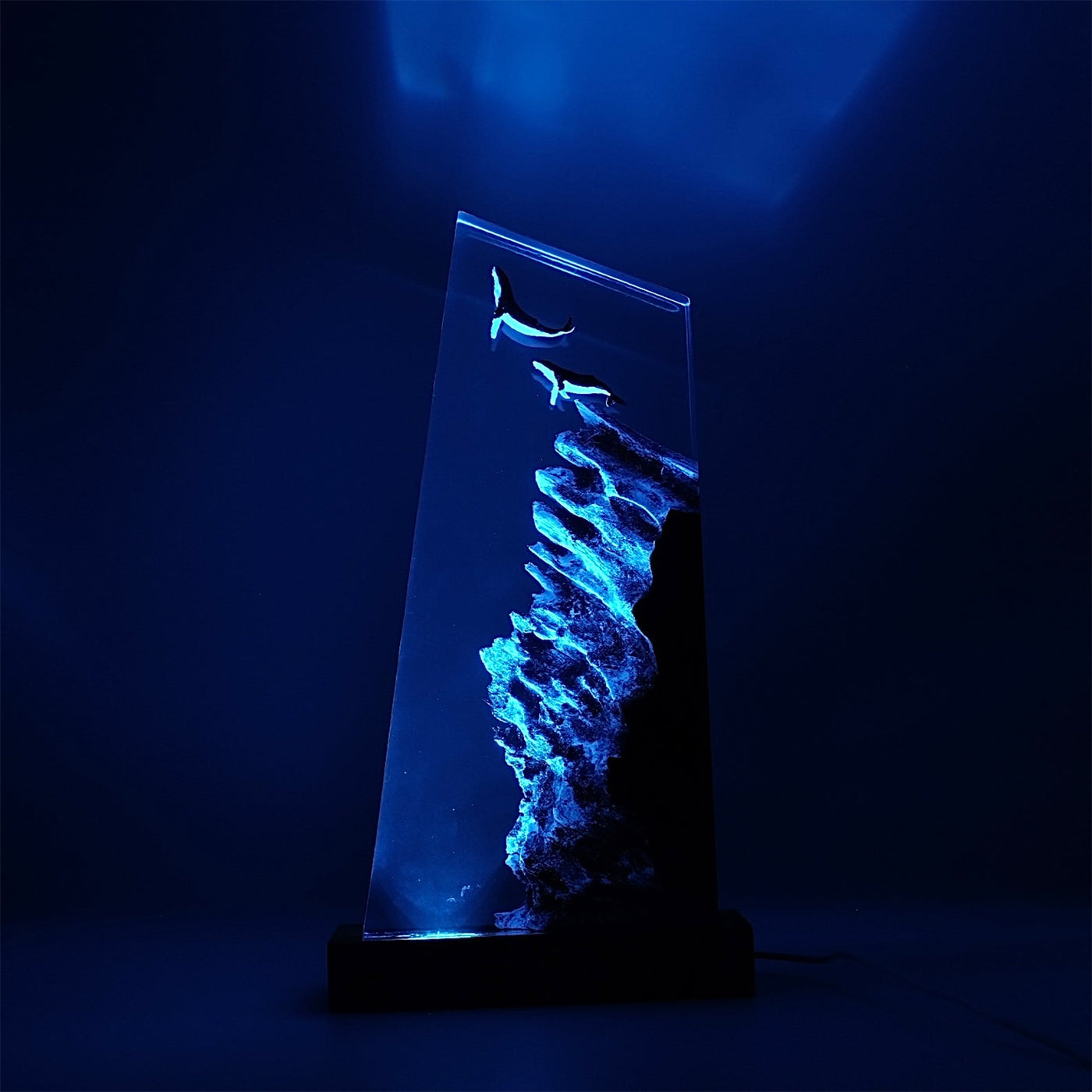 Humpback Whales - High Quality Epoxy Resin Lamp