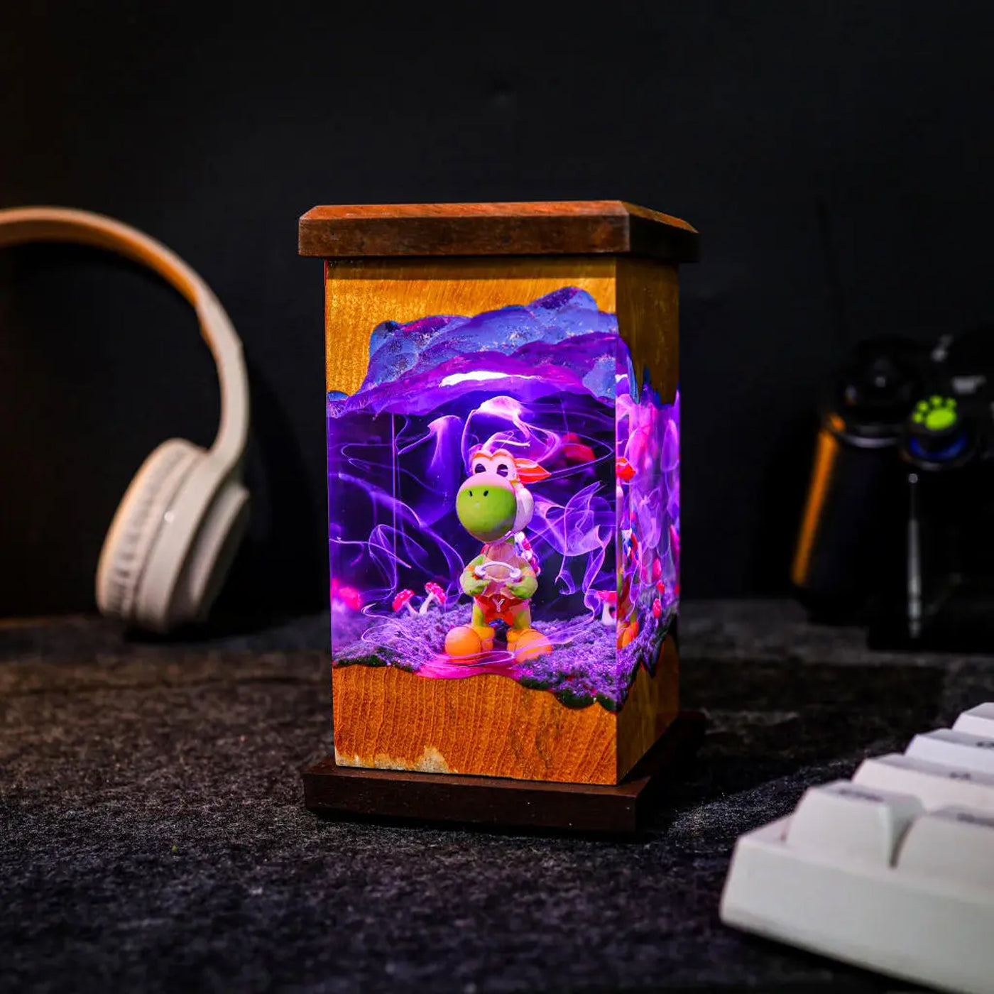 Super Mario Yoshi Epoxy Resin Lamp, Night Light