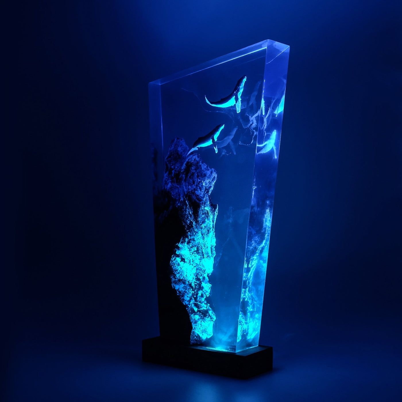 Humpback Whales - High Quality Epoxy Resin Lamp