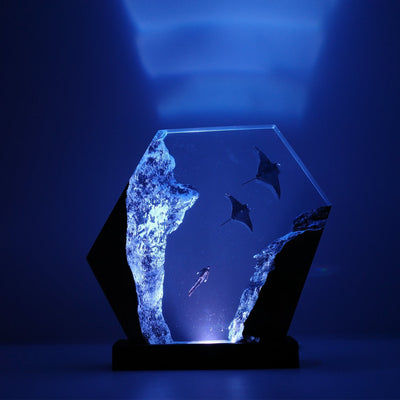 Manta Rays & Diver - High Quality Epoxy Resin Lamp