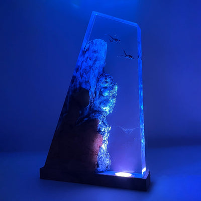 Divers Explore Undersea - High Quality Epoxy Resin Lamp