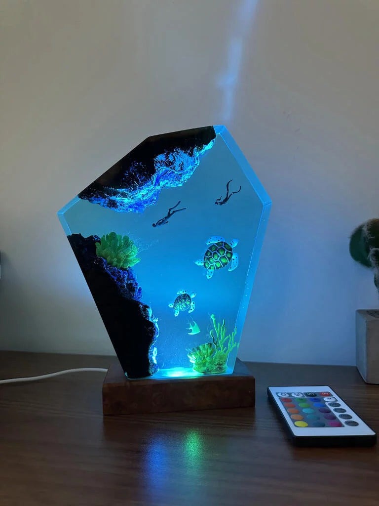 Mom Dad Baby Sea Turtle Divers  Epoxy Resin Lamp, Night Light