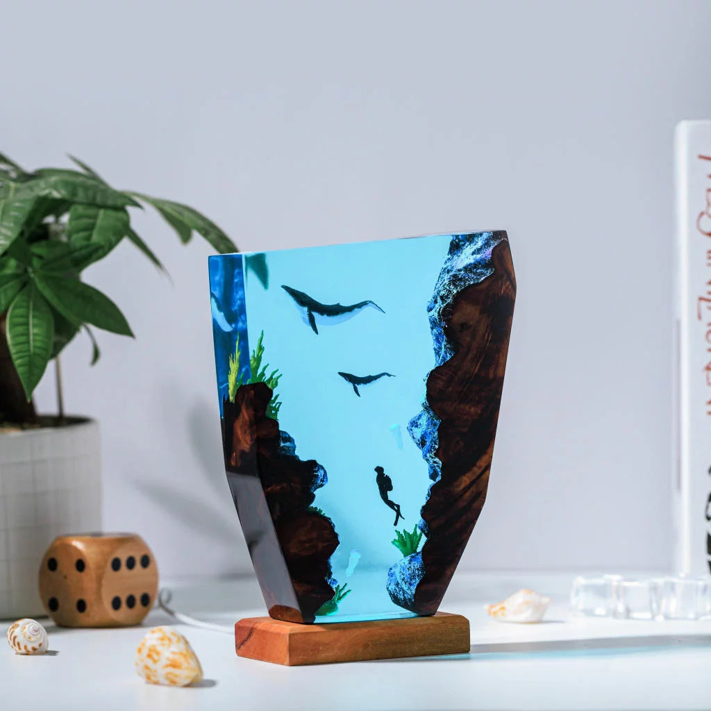 Mom Dad Baby Humpback Whale Epoxy Resin Lamp, Night Light