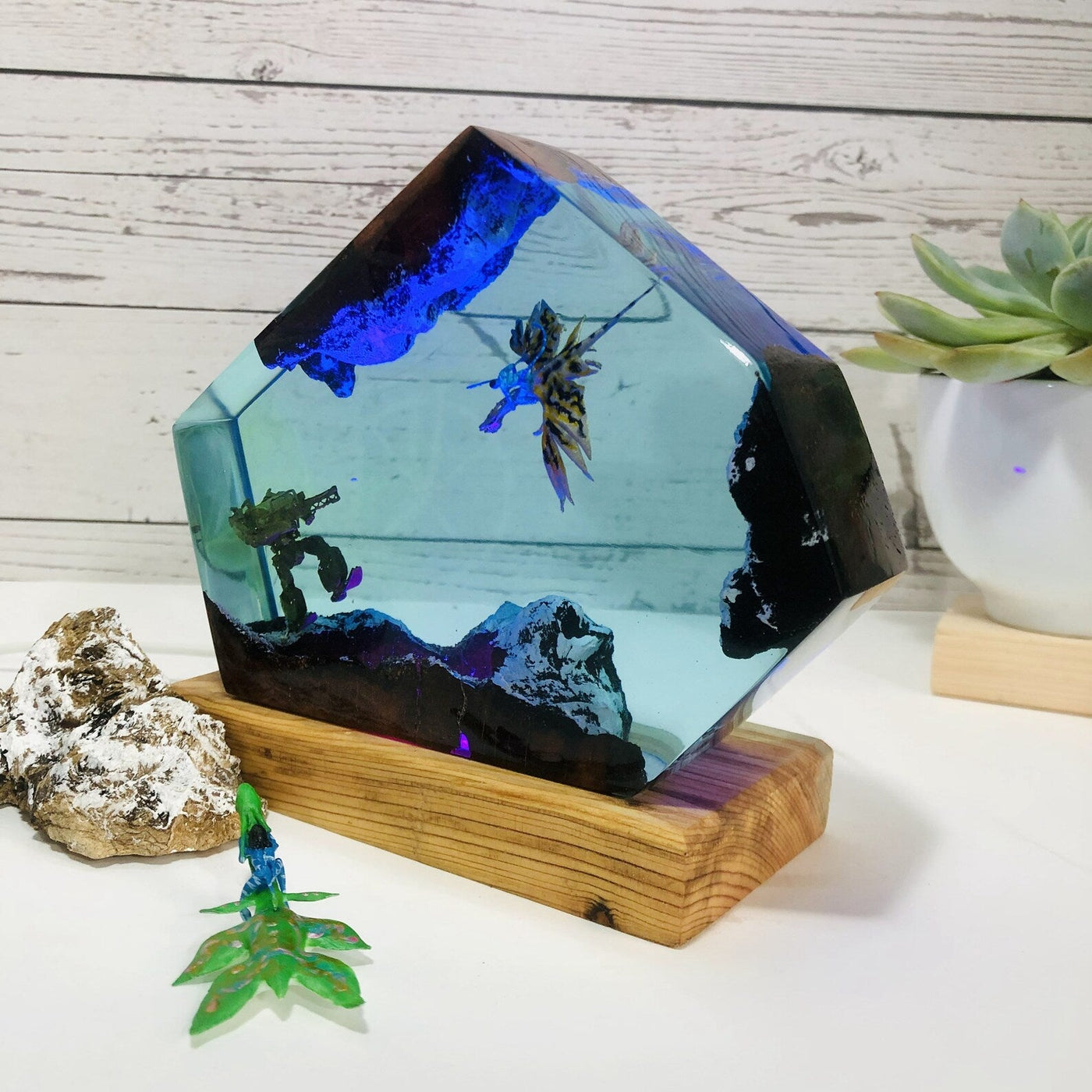 Avatar 2 Robot vs Dragon Epoxy Resin Lamp, Night Light