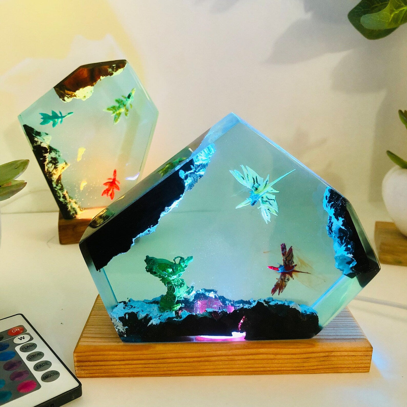 Avatar 2 Robot vs Dragon Epoxy Resin Lamp, Night Light