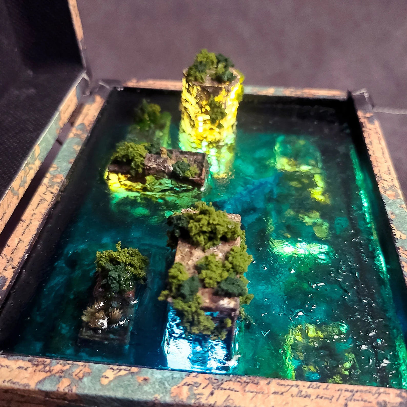 The Legend of Atlantis A Lost City Beneath the Sea Diorama Treasure Mistery Box Gift Epoxy Resin, Night Light