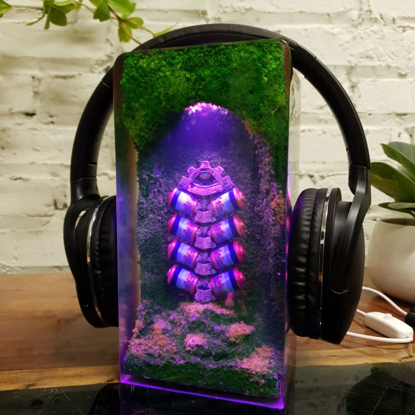 TLOZ TOTKD Zelda Link Zonai Charge Prop Battery Tears of the Kingdom Headphone Stand Epoxy Resin Lamp, Night Light