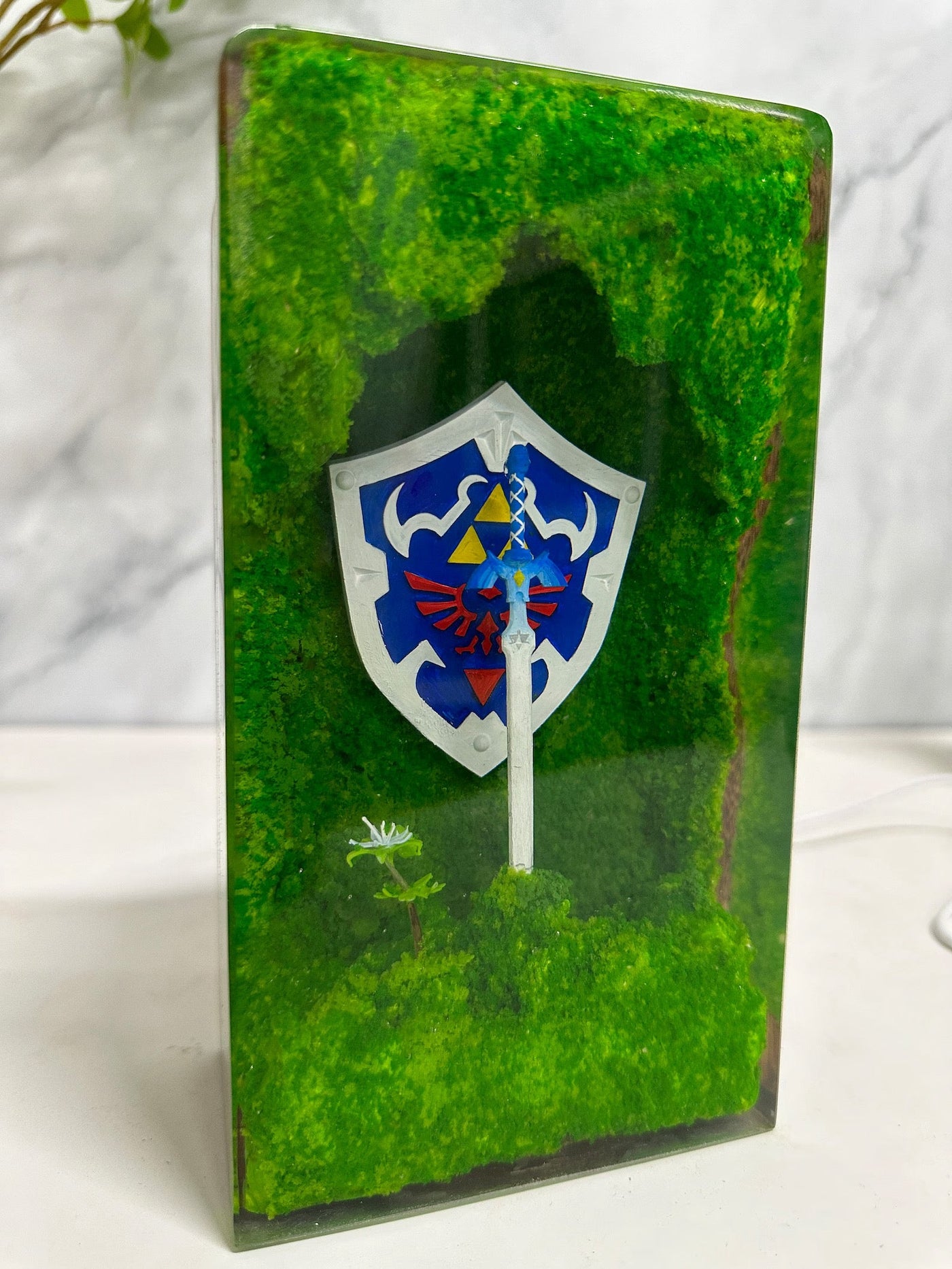 TLOZ TOTKD Zelda Master Sword Hylian Shield Epoxy Resin Lamp, Night Light