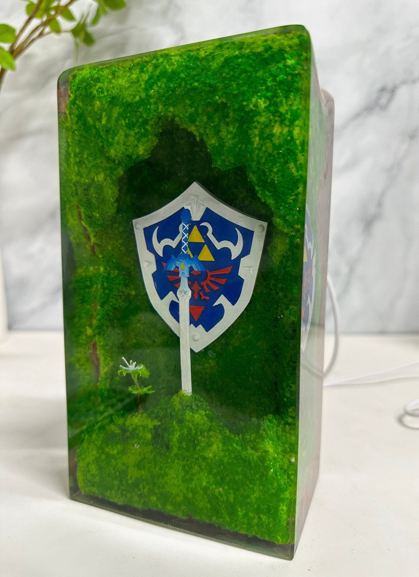 TLOZ TOTKD Zelda Master Sword Hylian Shield Epoxy Resin Lamp, Night Light