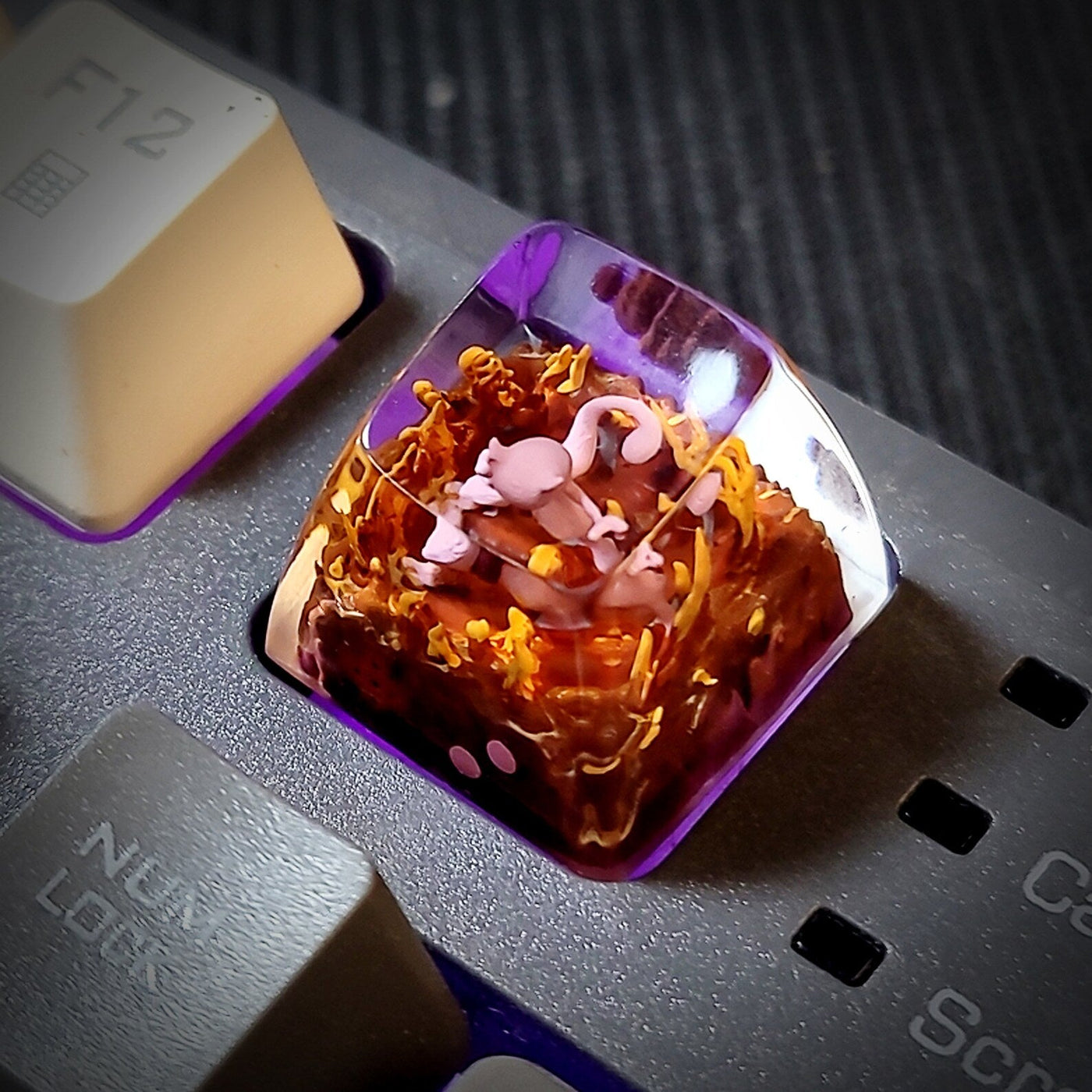 Pokemon Mewtwo Artisan Keycaps Epoxy Resin