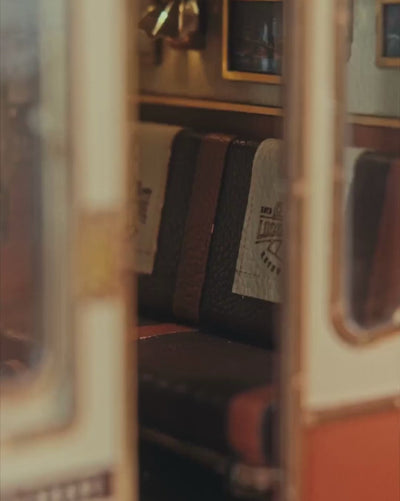 1940s Train Cabin (Motion Scene) - Book Nook